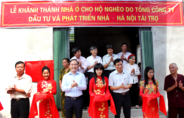 Khánh thành nhà tình nghĩa tại huyện Hoài Đức